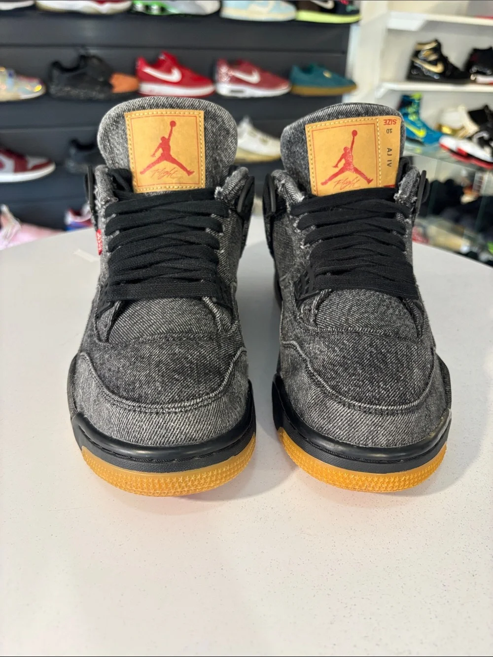 Air jordan 4 Retro Levi’s NRG Men’s Size 10